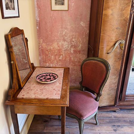 Epicerie Vieille Du Puy En Velay Hotel Le Puy-en-Velay Екстериор снимка