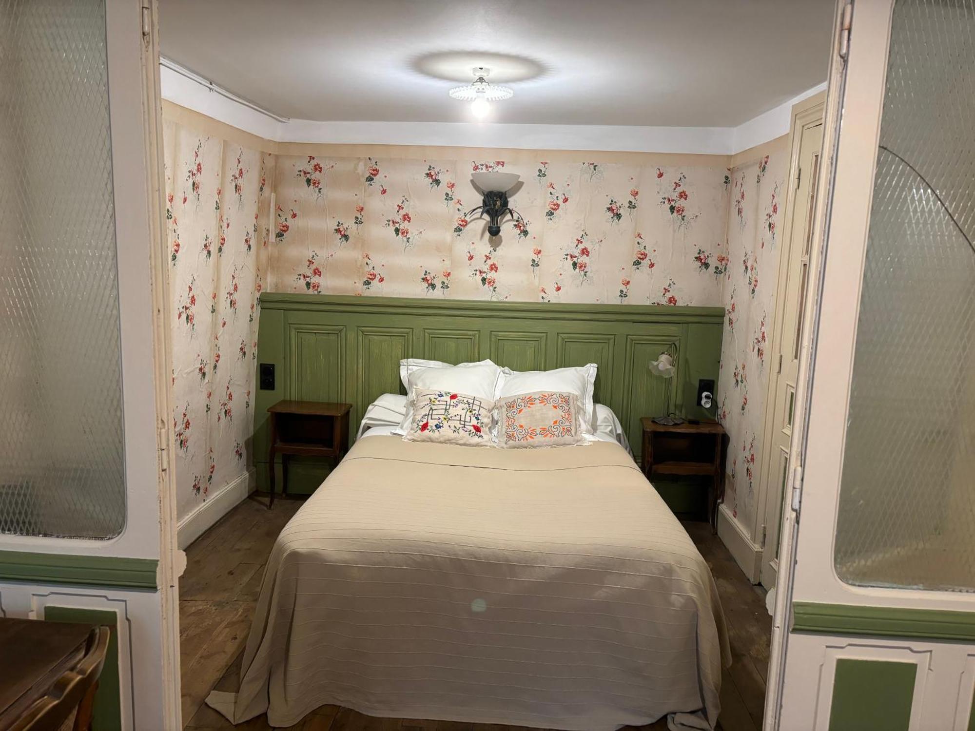 Epicerie Vieille Du Puy En Velay Hotel Le Puy-en-Velay Екстериор снимка