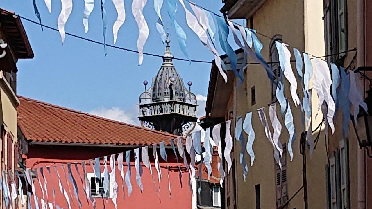 Epicerie Vieille Du Puy En Velay Hotel Le Puy-en-Velay Екстериор снимка